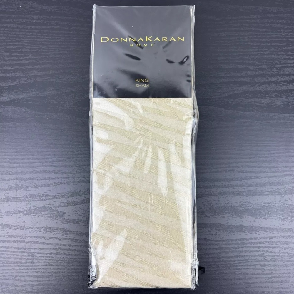 Donna Karan Home KING Sham Gold Dust Collection Luxury Bedding Elegant Gold New